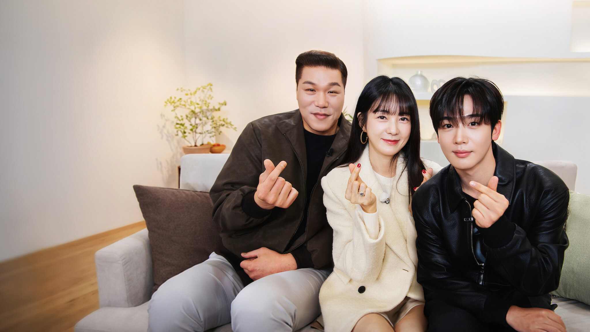 Blind Date Stay (WT): Season 1_hook_02