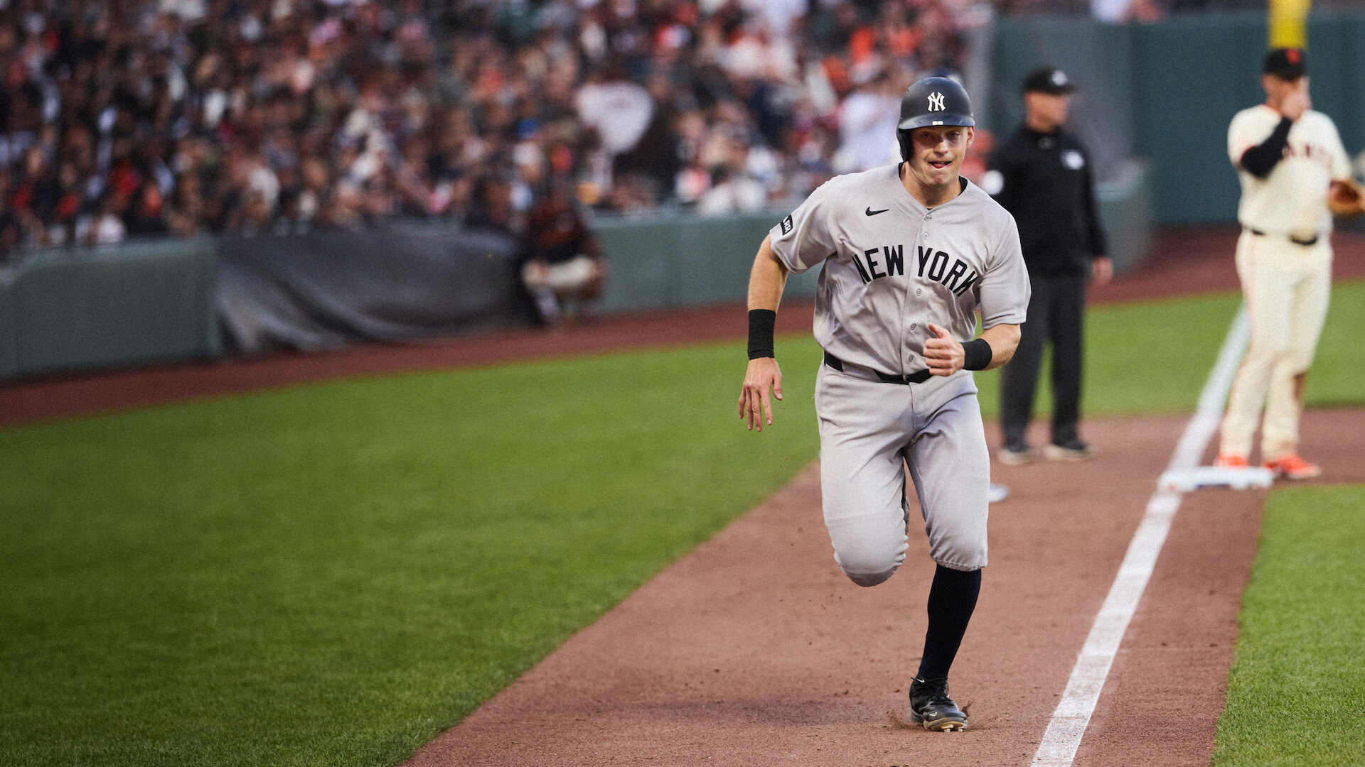 Trailer: MLB Opening Night: Yankees vs. Giants