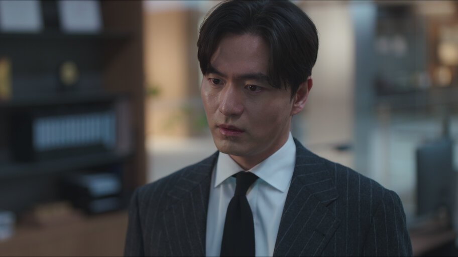 Watch Beyond the Bar | Netflix Official Site