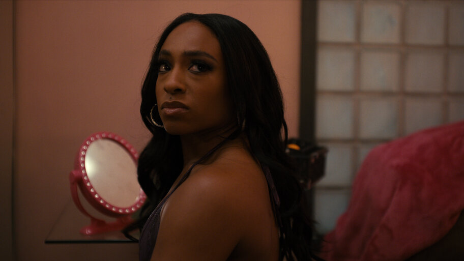 Imagen de la película Beauty In Black . NETFLIX