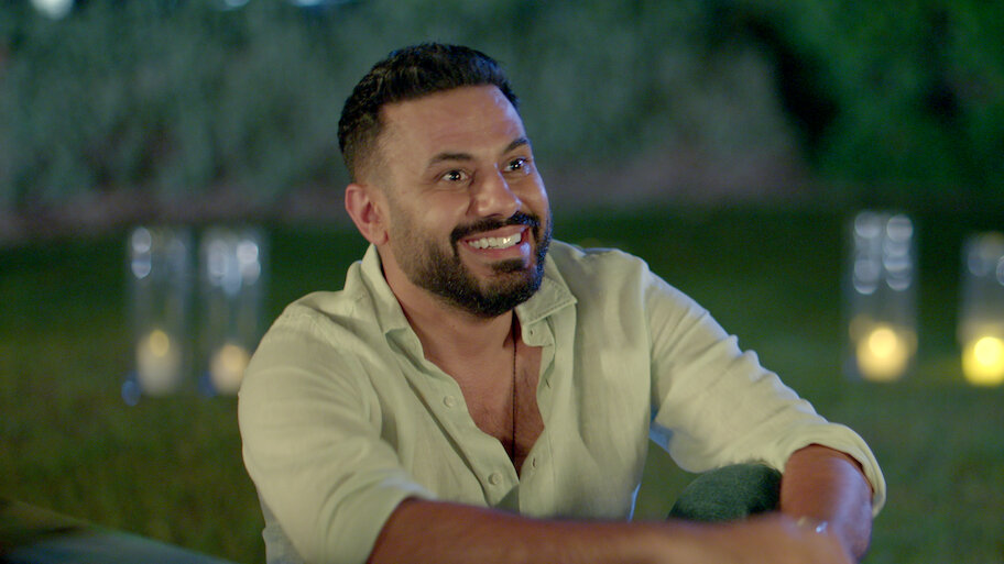 Watch Groom & Two Brides | Netflix Official Site