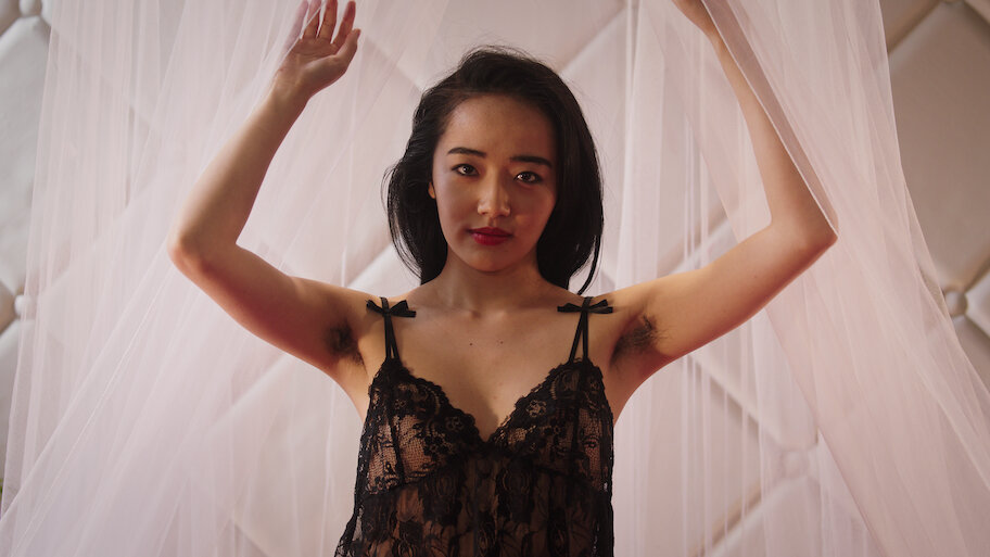 Netflix 全裸監督サロン3枚セット Netflixの直営店展開、「全裸監督」の撮影セット再現は本当か