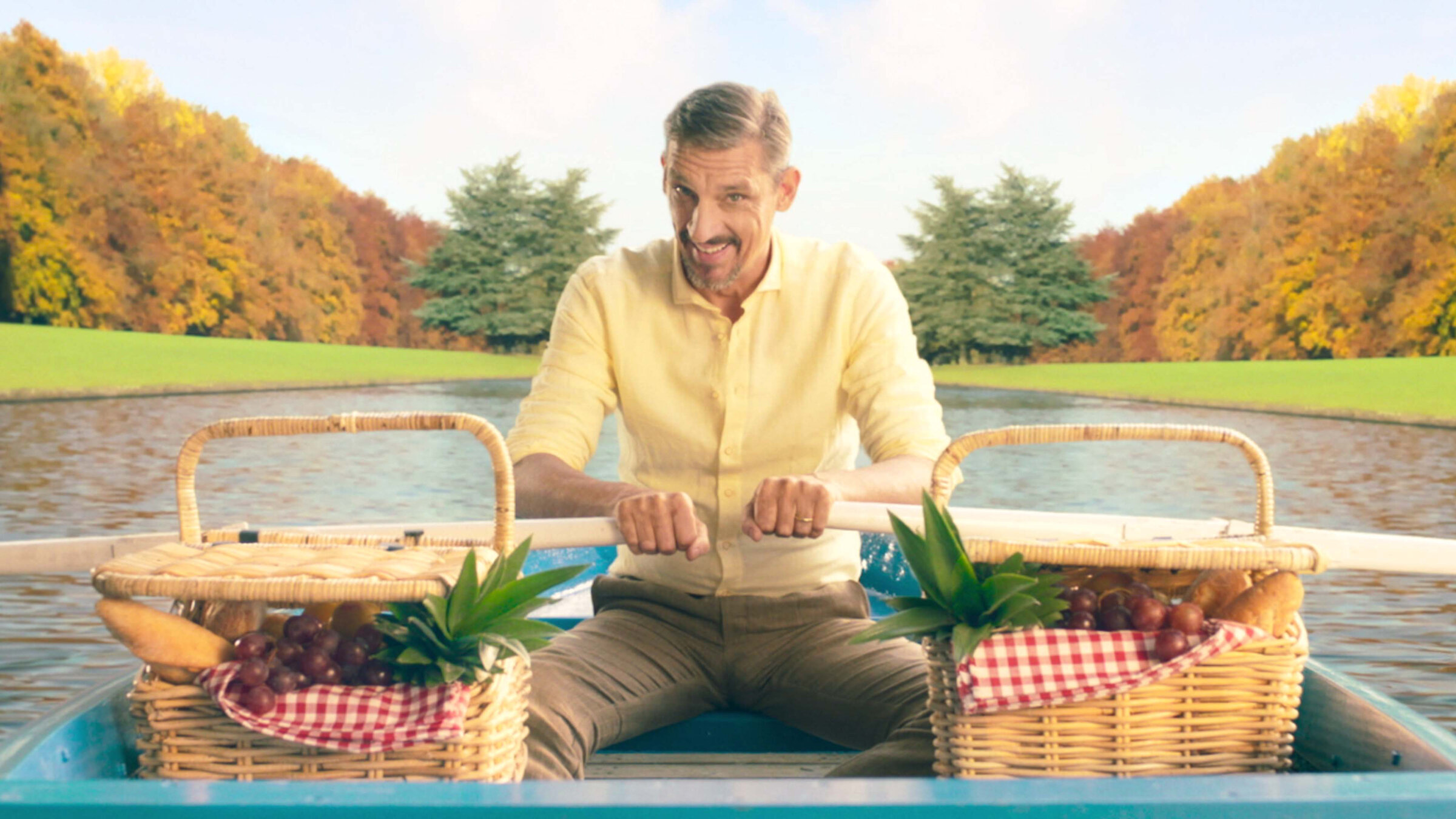 Everybody Happy_hook_primary_16x9