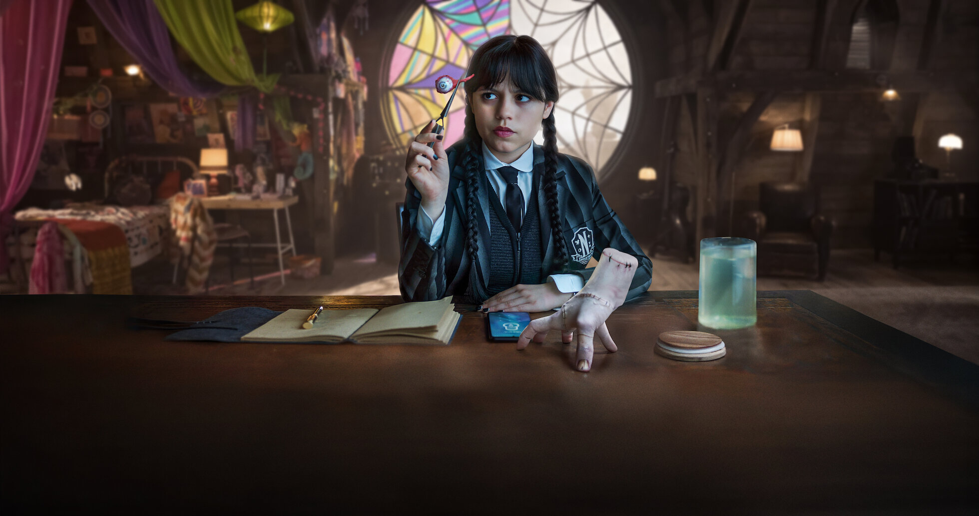 ウェンズデー | Netflix (﻿ネ﻿ッ﻿ト﻿フ﻿リ﻿ッ﻿ク﻿ス﻿) 公﻿式サ﻿イ﻿ト